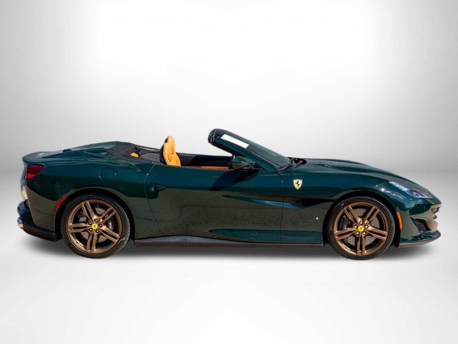 Used 2019 Ferrari Portofino RWD image 9