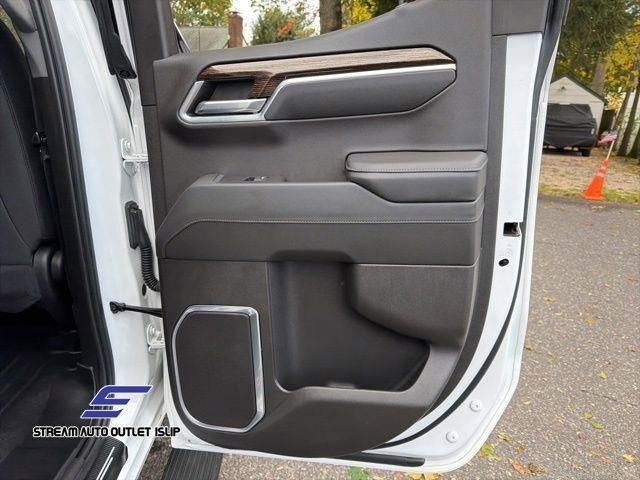 Used 2022 GMC Sierra 1500 Elevation w/ Preferred Package image 21