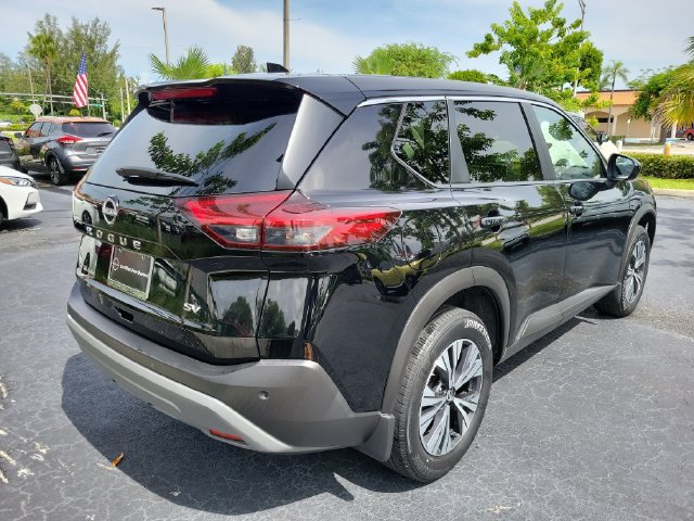 Used 2023 Nissan Rogue SV FWD image 4