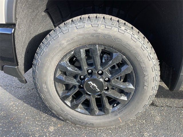 New 2026 Chevrolet Silverado 2500 Custom w/ Custom Value Package image 10
