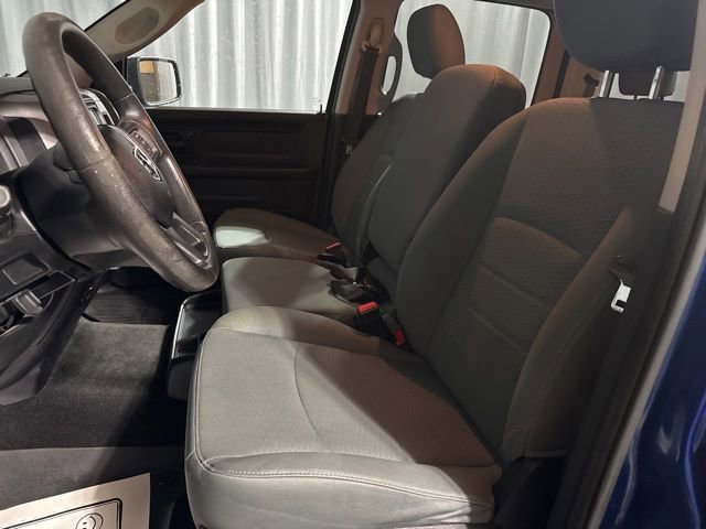 Used 2017 RAM 1500 Express AWD/4WD image 11