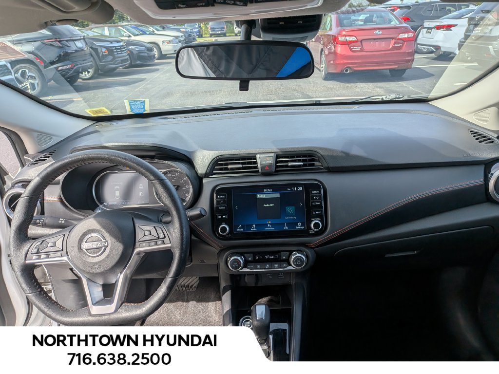 Used 2025 Nissan Versa SR FWD image 6