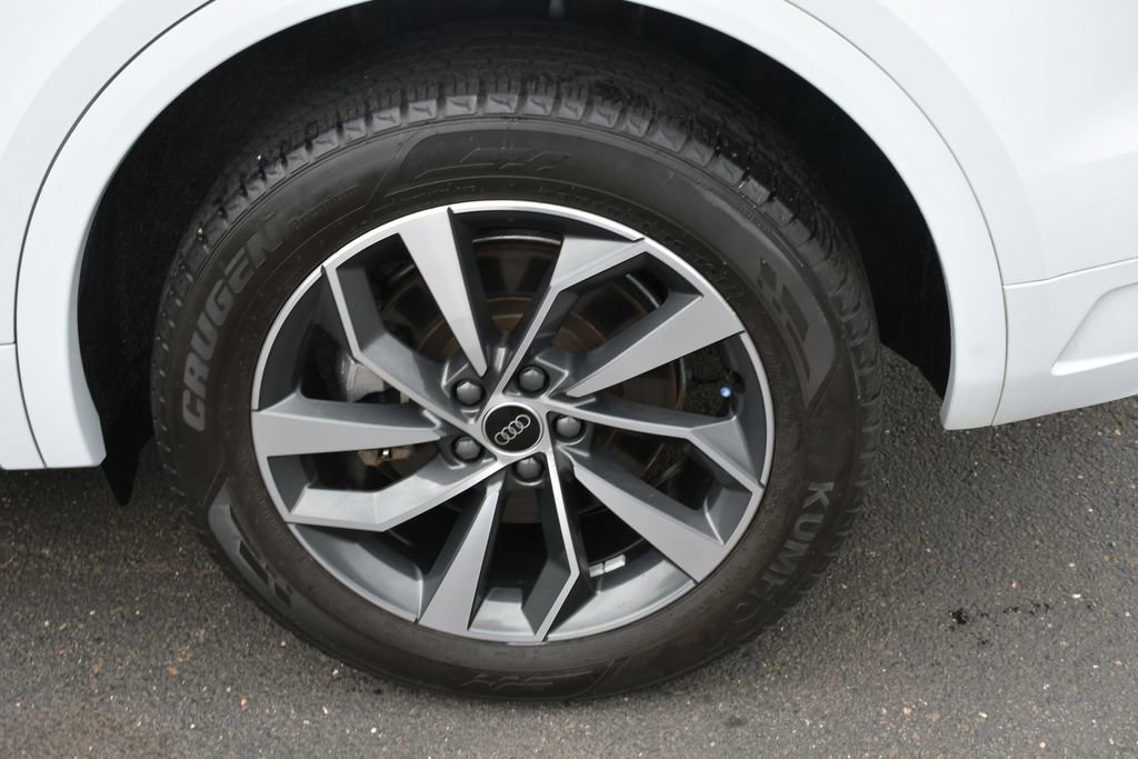 Certified 2023 Audi Q5 2.0T Premium w/ Convenience Package AWD/4WD image 17