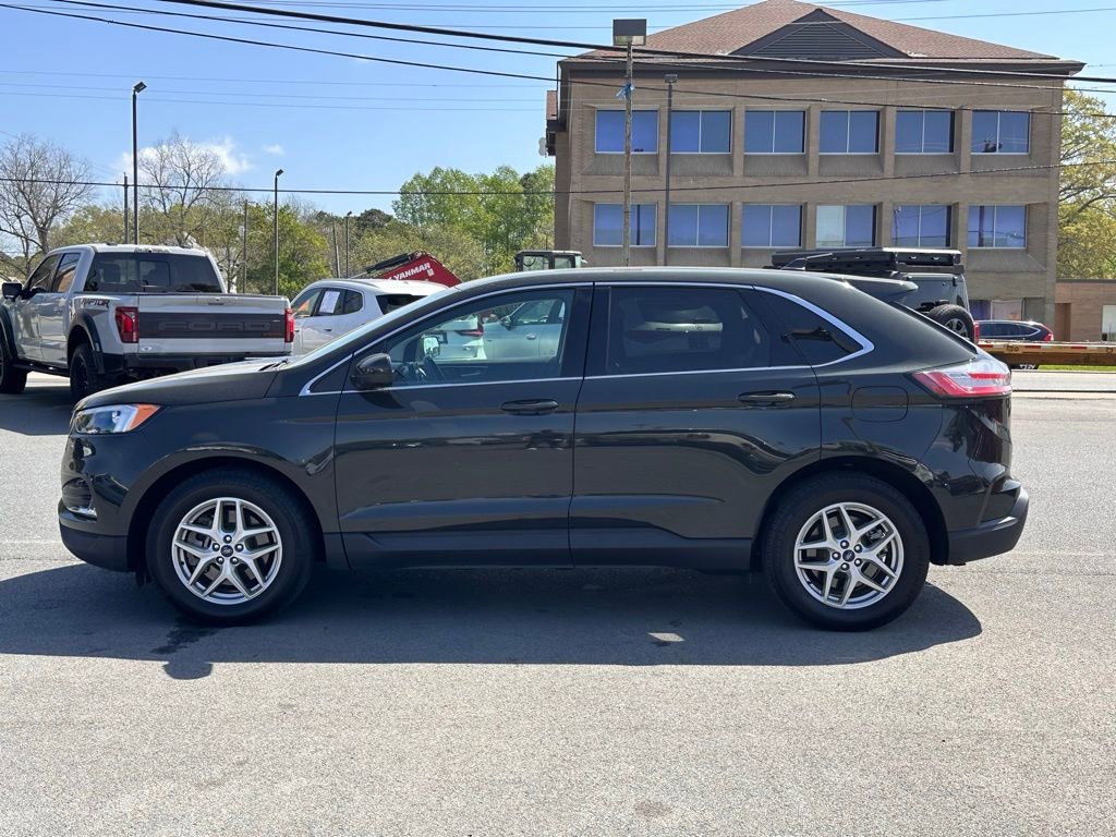 Used 2022 Ford Edge SEL image 3