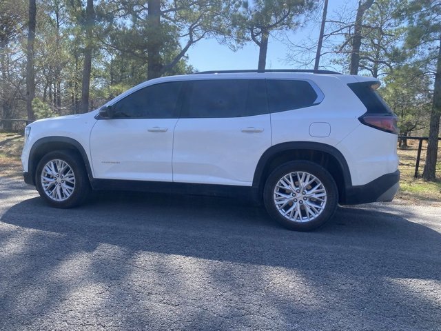 Used 2025 GMC Acadia Elevation w/ Elevation Premium Package image 6