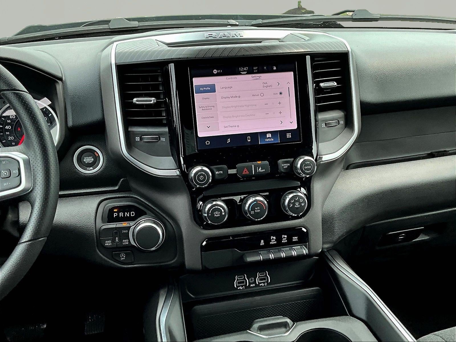 New 2026 RAM 1500 Express AWD/4WD image 11