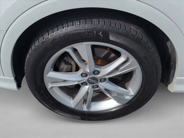 Used 2020 Audi Q3 2.0T Premium w/ Convenience Package AWD/4WD image 25