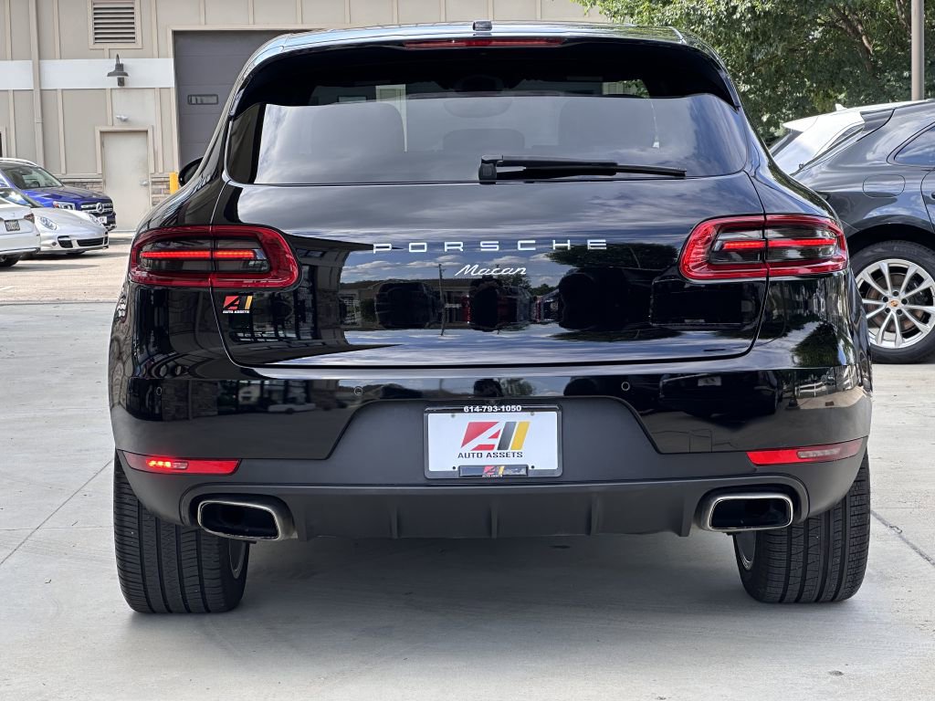 Used 2017 Porsche Macan image 8