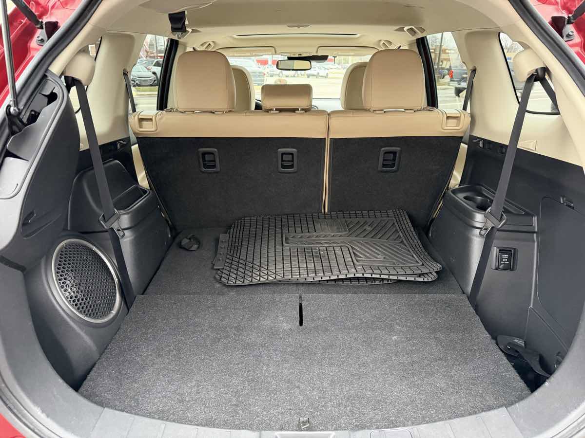 Used 2018 Mitsubishi Outlander SEL image 15