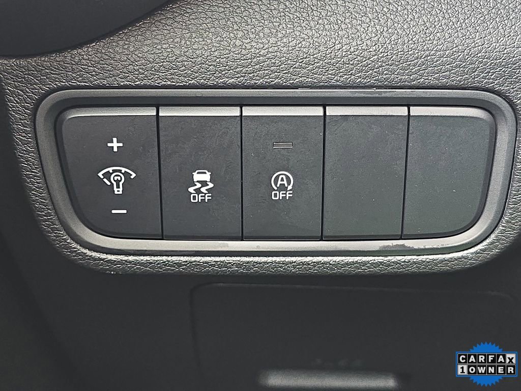 Used 2025 Kia Soul LX w/ LX Technology Package image 24