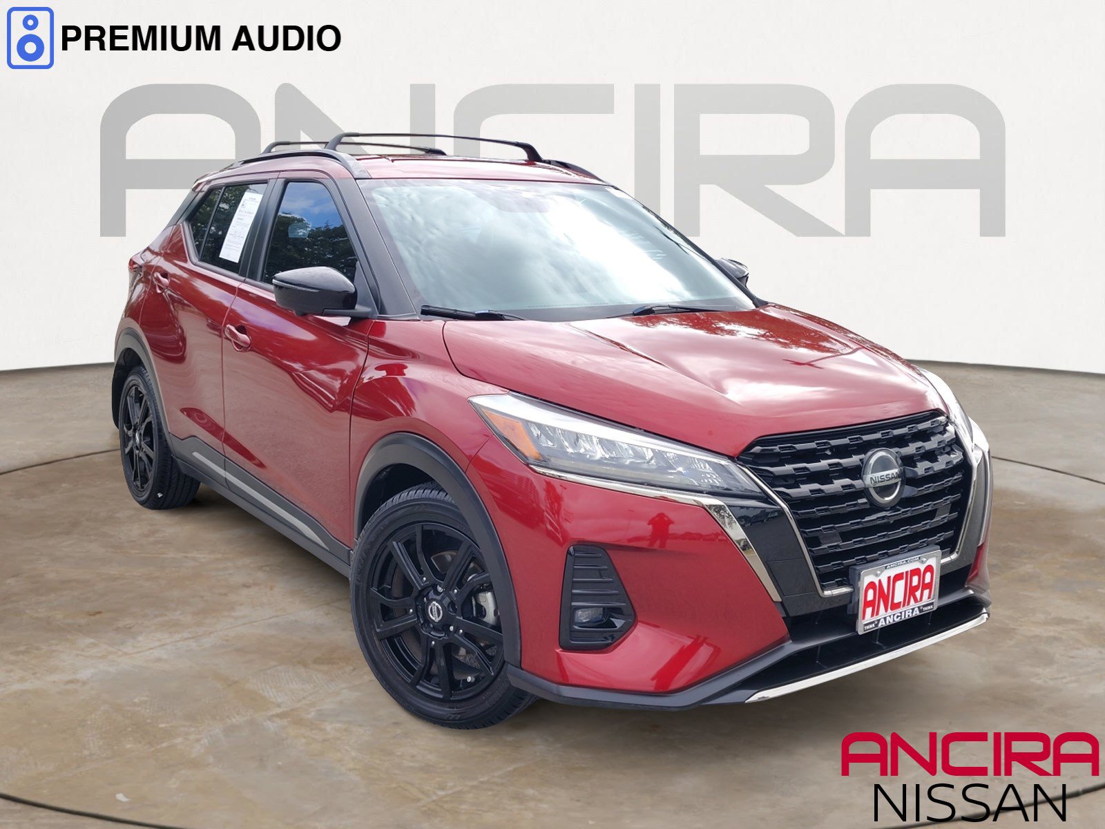 Used 2021 Nissan Kicks SR w/ SR Premium Package FWD image 1