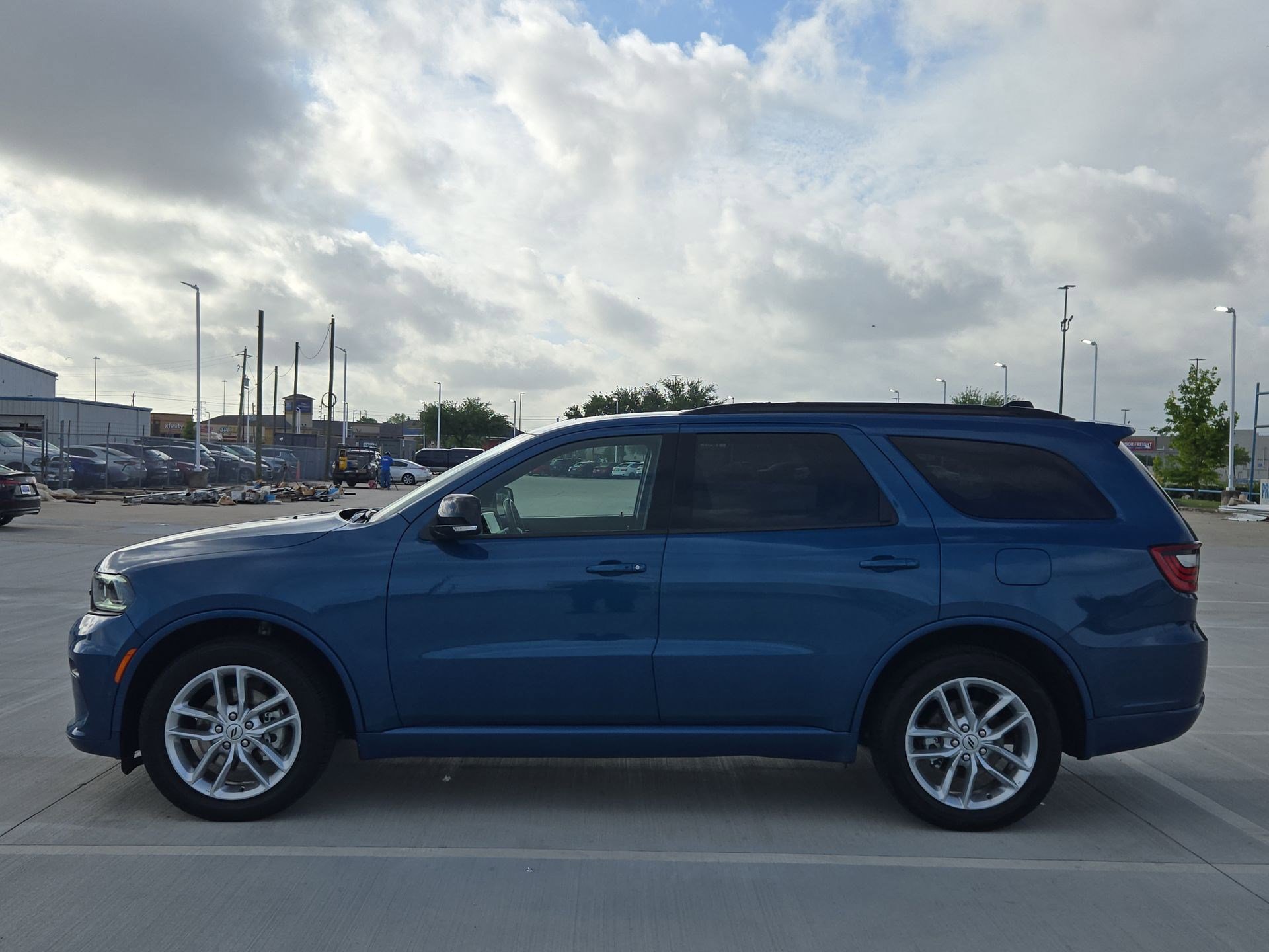 Used 2025 Dodge Durango GT image 7