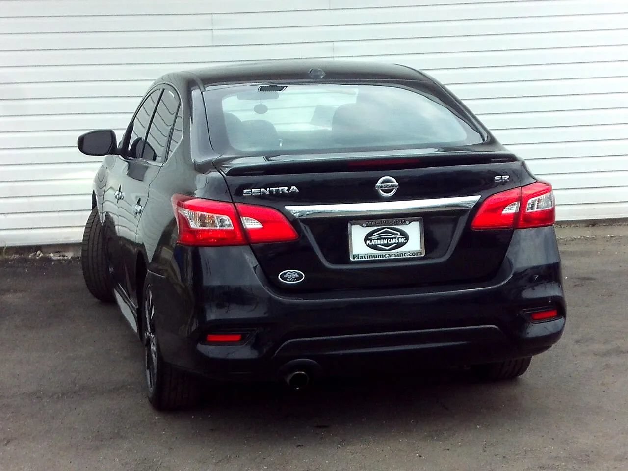 Used 2019 Nissan Sentra SR FWD image 3