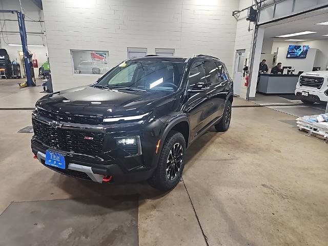 New 2026 Chevrolet Traverse Z71 w/ Driver Confidence Package image 2