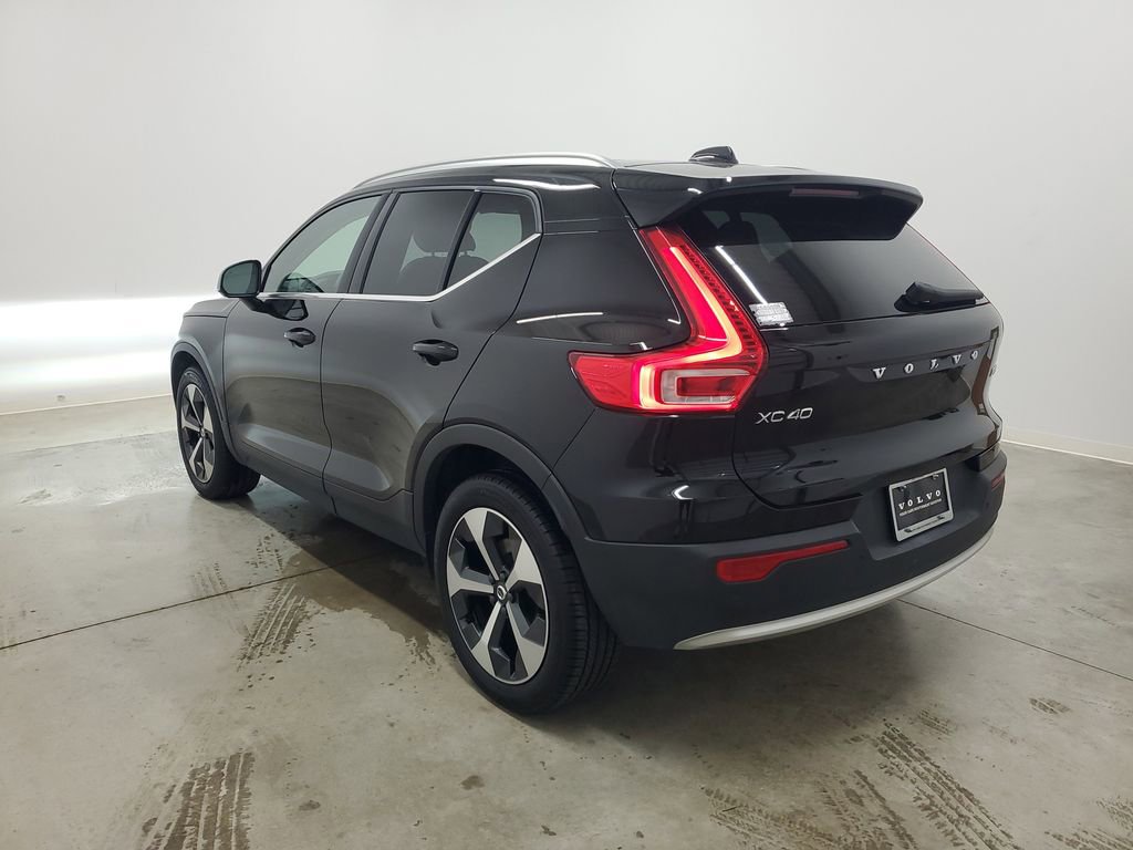 New 2025 Volvo XC40 B5 Plus AWD/4WD image 7
