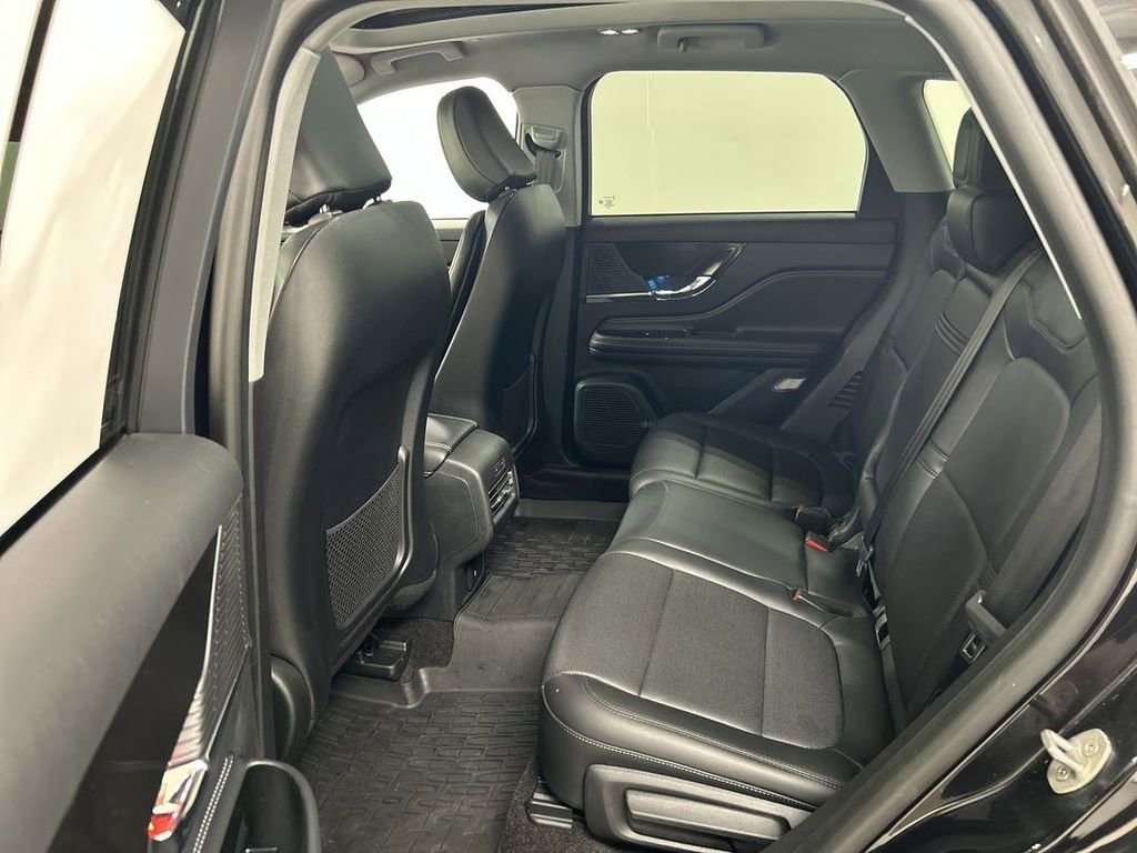 Used 2022 Lincoln Corsair Standard w/ Premium Package image 23