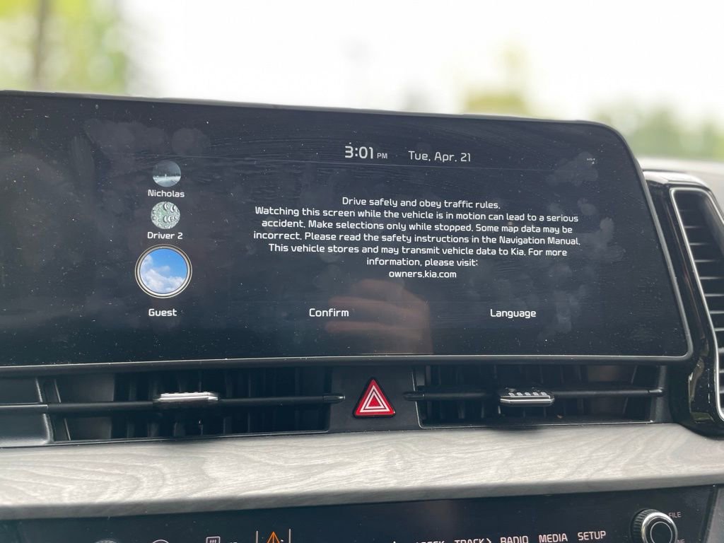 Used 2025 Kia Sportage X-Line w/ Premium Package image 16