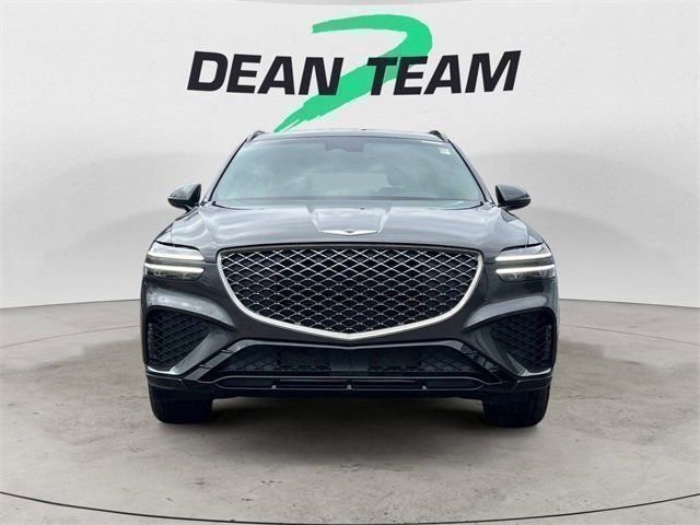 Used 2025 Genesis GV70 3.5T Sport image 3