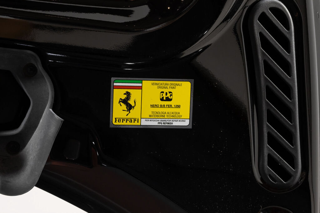Used 2022 Ferrari F8 Tributo RWD image 26