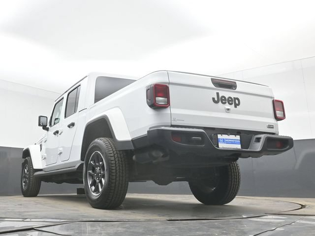 Used 2020 Jeep Gladiator Overland AWD/4WD image 43