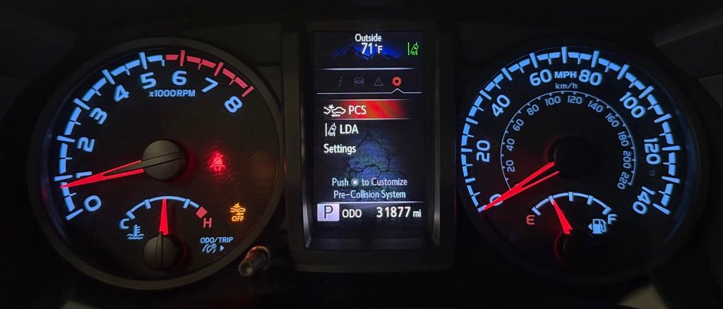 Used 2022 Toyota Tacoma SR w/ SR Convenience Package RWD image 18