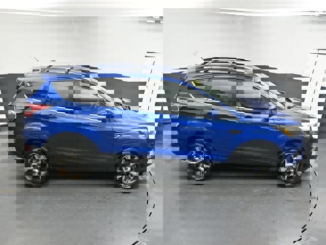 Used 2017 Ford Escape SE w/ Equipment Group 201A image 26