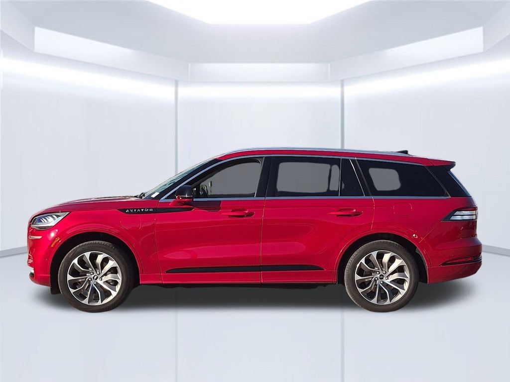 Used 2021 Lincoln Aviator Grand Touring w/ Elements Package Plus AWD/4WD image 2