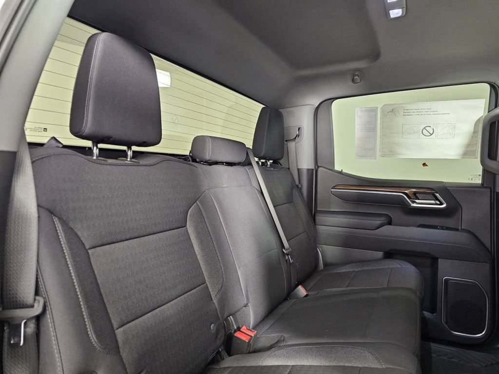 New 2025 Chevrolet Silverado 1500 LT w/ Z71 Off-Road Package AWD/4WD image 15