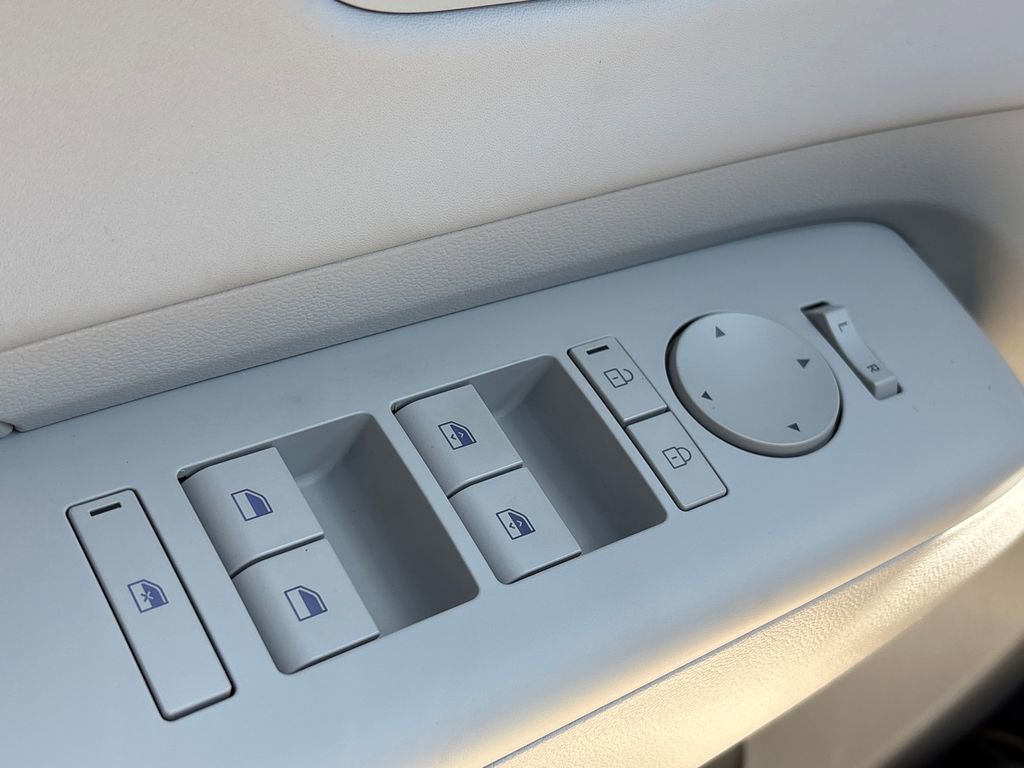 New 2026 Hyundai Kona SEL Premium FWD image 27