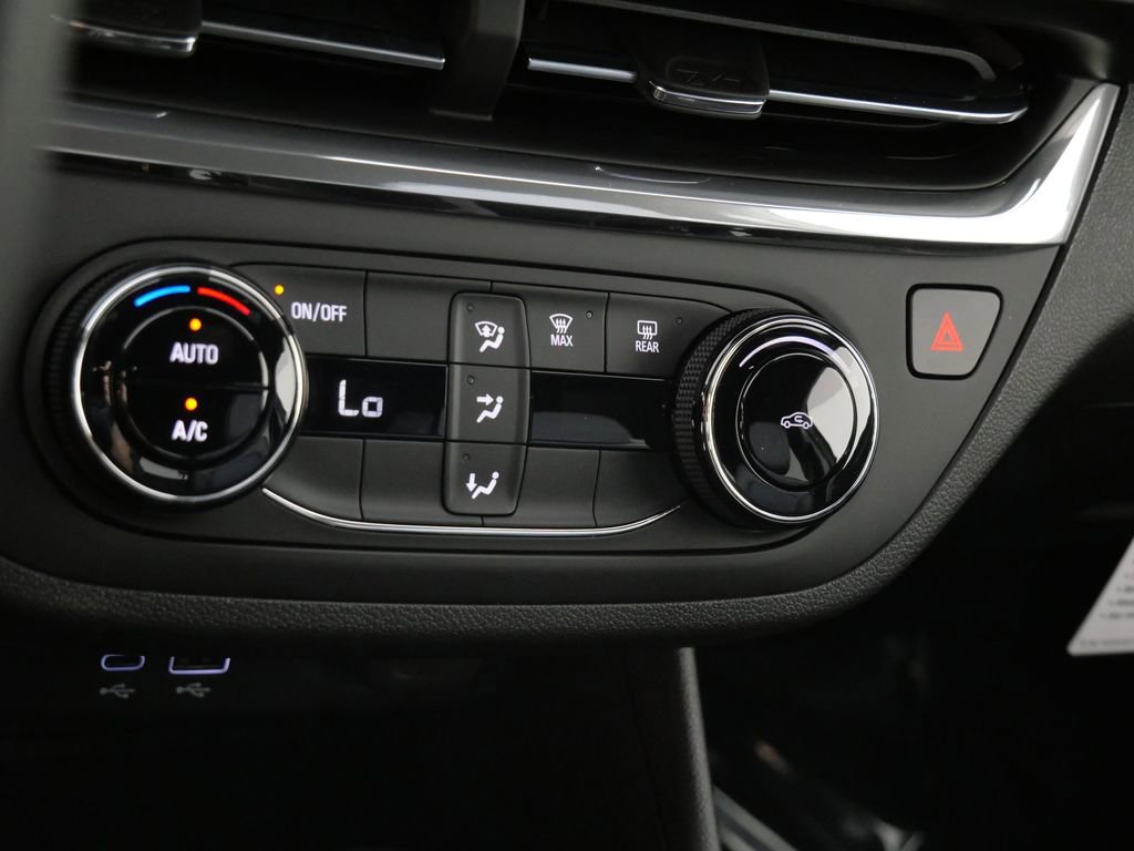 New 2026 Buick Envista Sport Touring FWD image 18