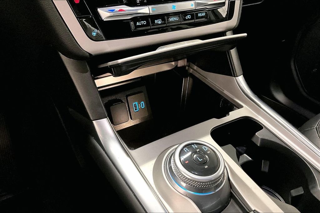 Used 2023 Ford Explorer XLT w/ Equipment Group 202A image 16