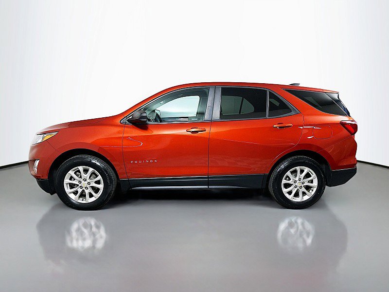 Used 2020 Chevrolet Equinox LS w/ LS Convenience Package image 4