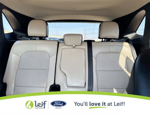 Used 2020 Ford Escape Titanium image 30