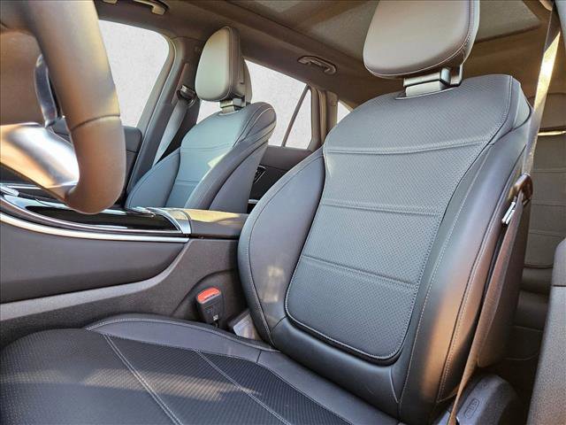 Certified 2026 Mercedes-Benz GLC 300 image 4