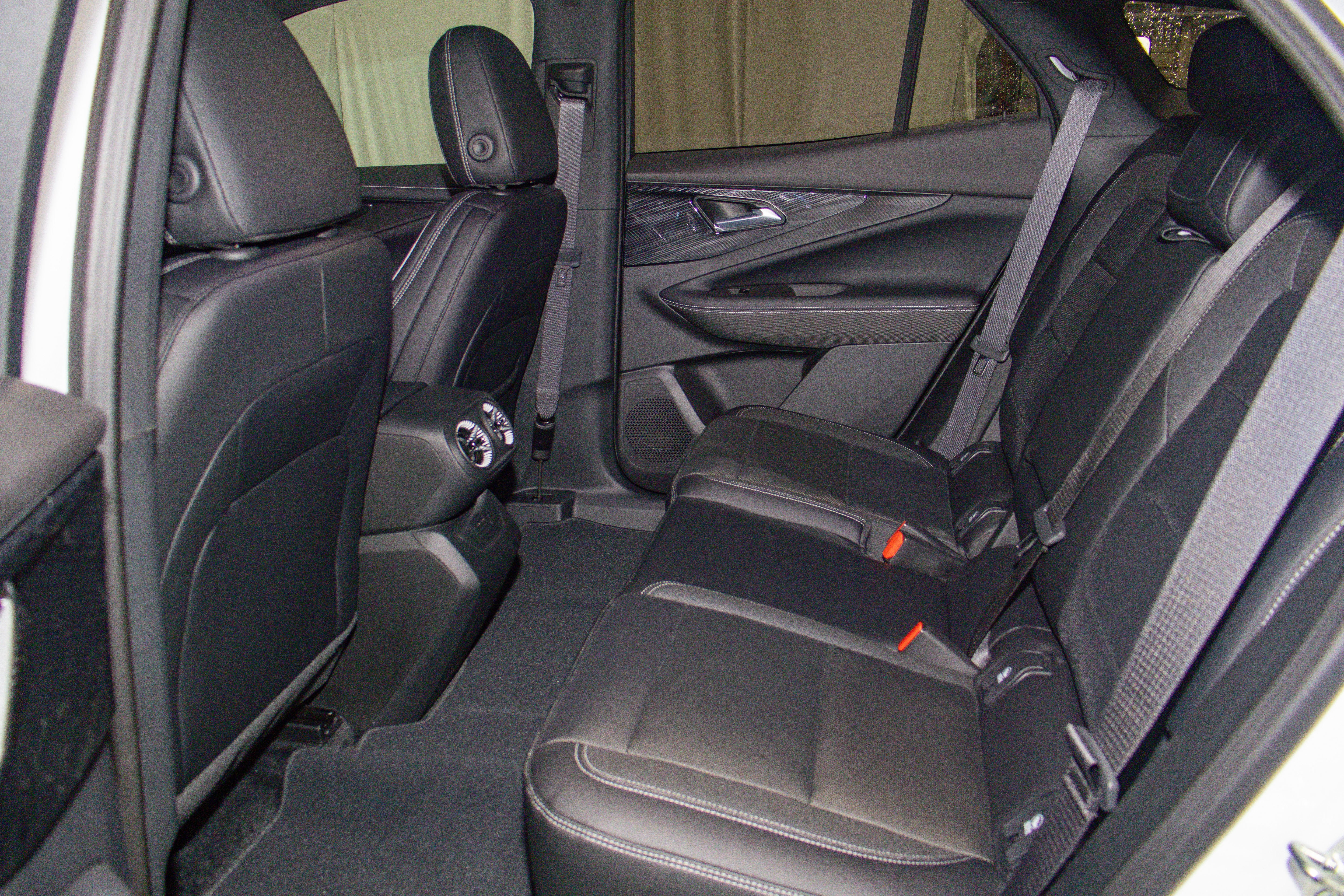 New 2026 Chevrolet Blazer EV LT AWD/4WD image 11