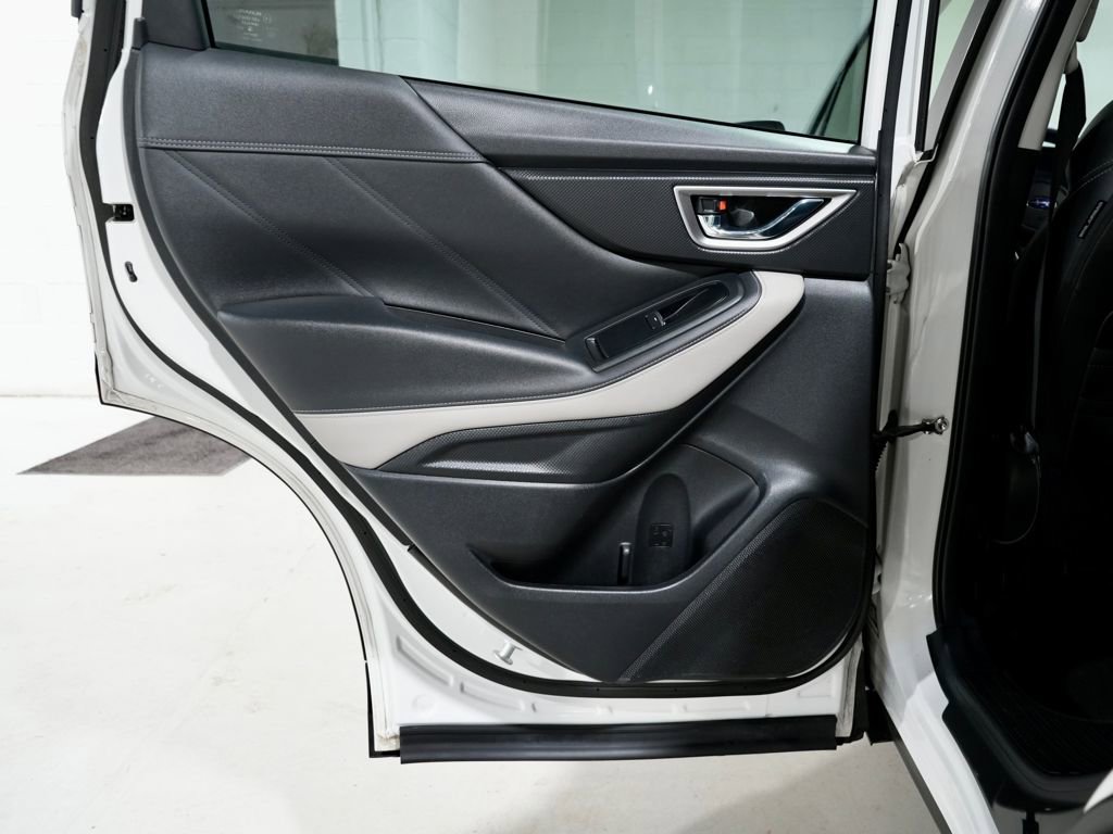 Used 2023 Subaru Forester Limited image 27