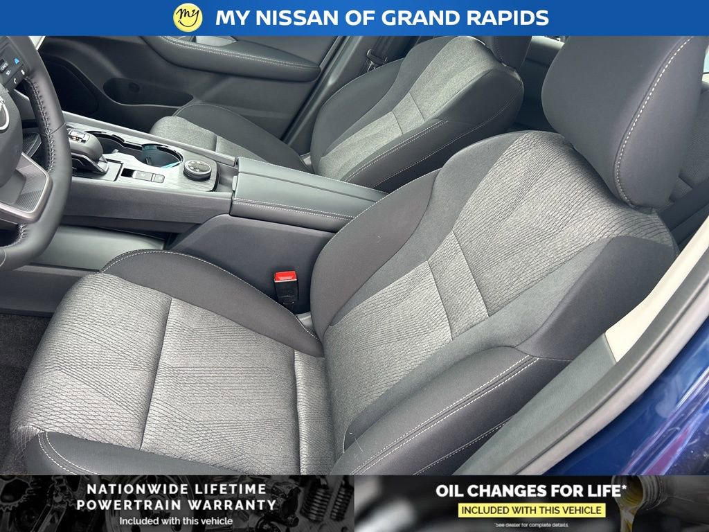 New 2026 Nissan Rogue SV w/ Cold Weather Package AWD/4WD image 14