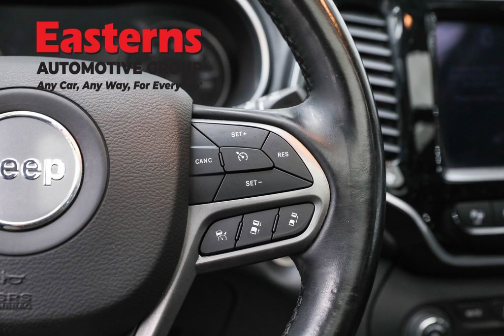 Used 2021 Jeep Cherokee Limited image 16