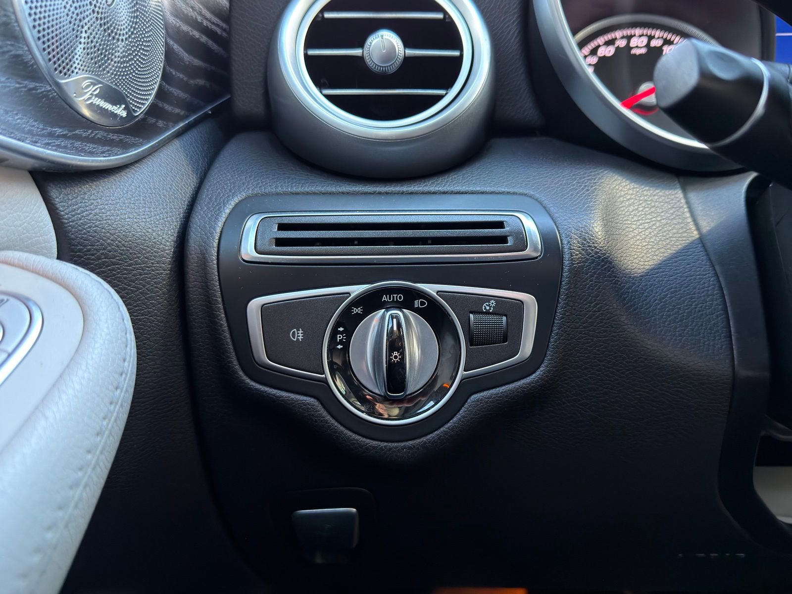 Used 2017 Mercedes-Benz C 300 Sedan image 24