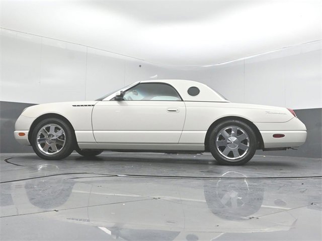 Used 2002 Ford Thunderbird image 32
