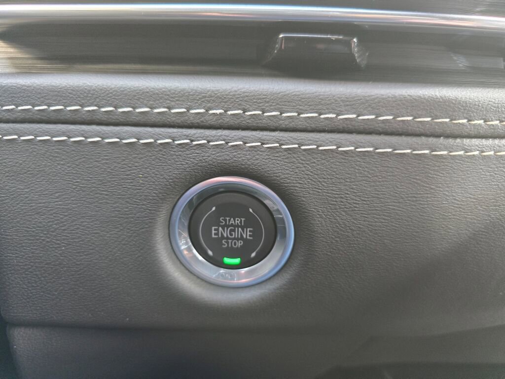 New 2026 Cadillac Escalade 4WD image 40