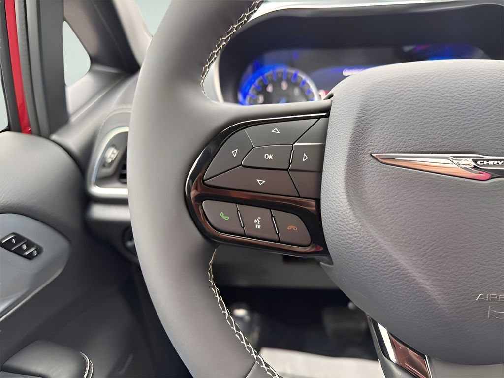 New 2026 Chrysler Pacifica Limited w/ Uconnect Theater Family Group image 40