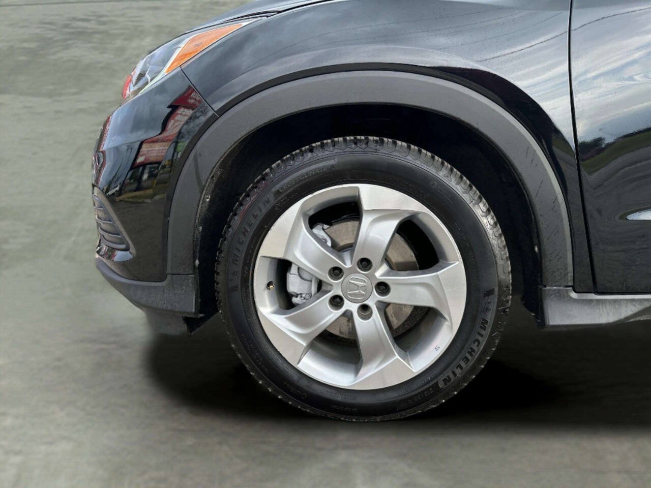 Used 2019 Honda HR-V LX image 33
