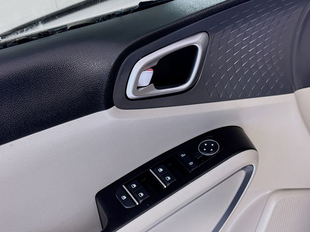 Used 2021 Kia Soul S FWD image 23
