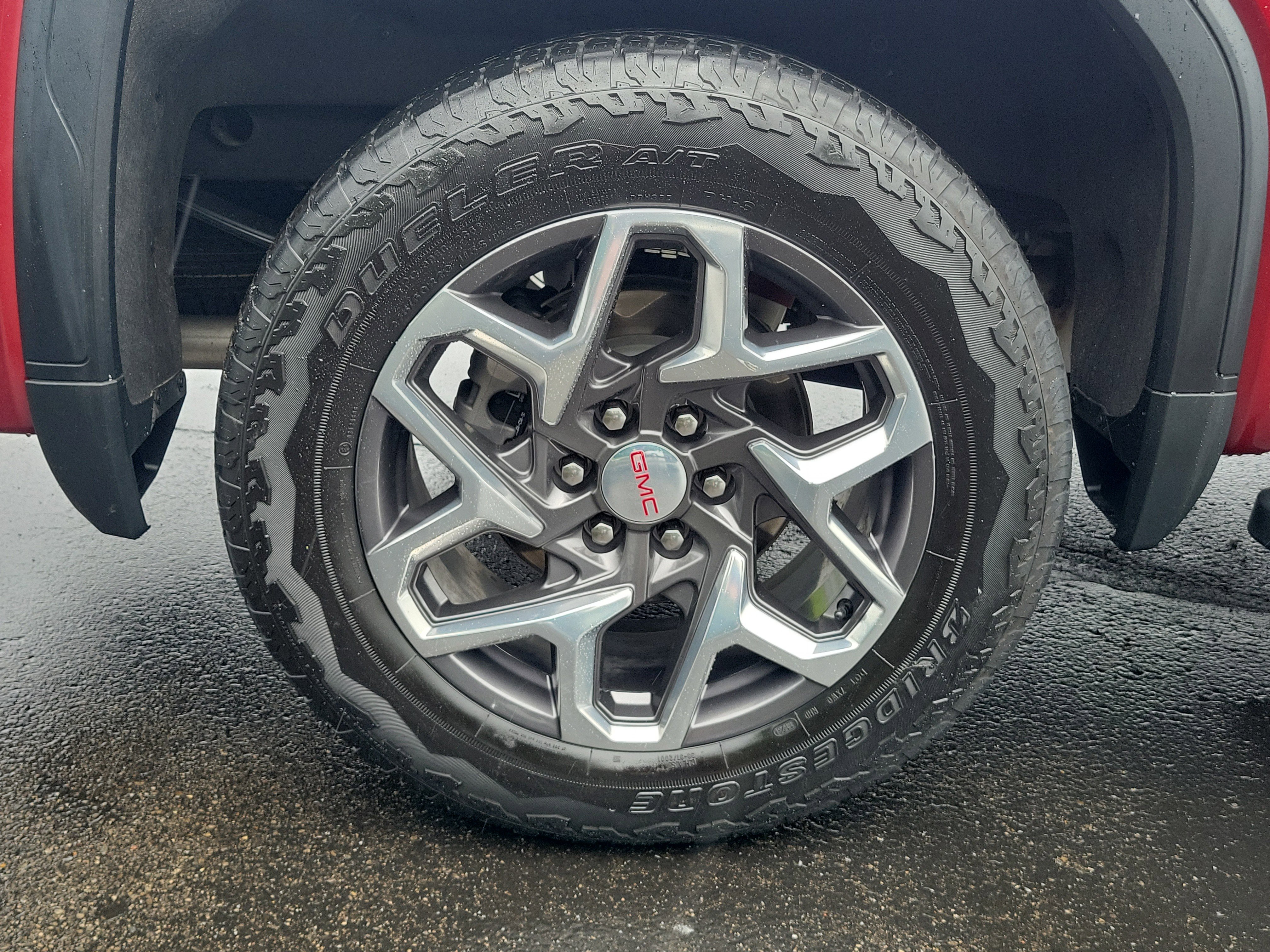 Used 2023 GMC Sierra 1500 SLT w/ SLT Premium Plus Package AWD/4WD image 5