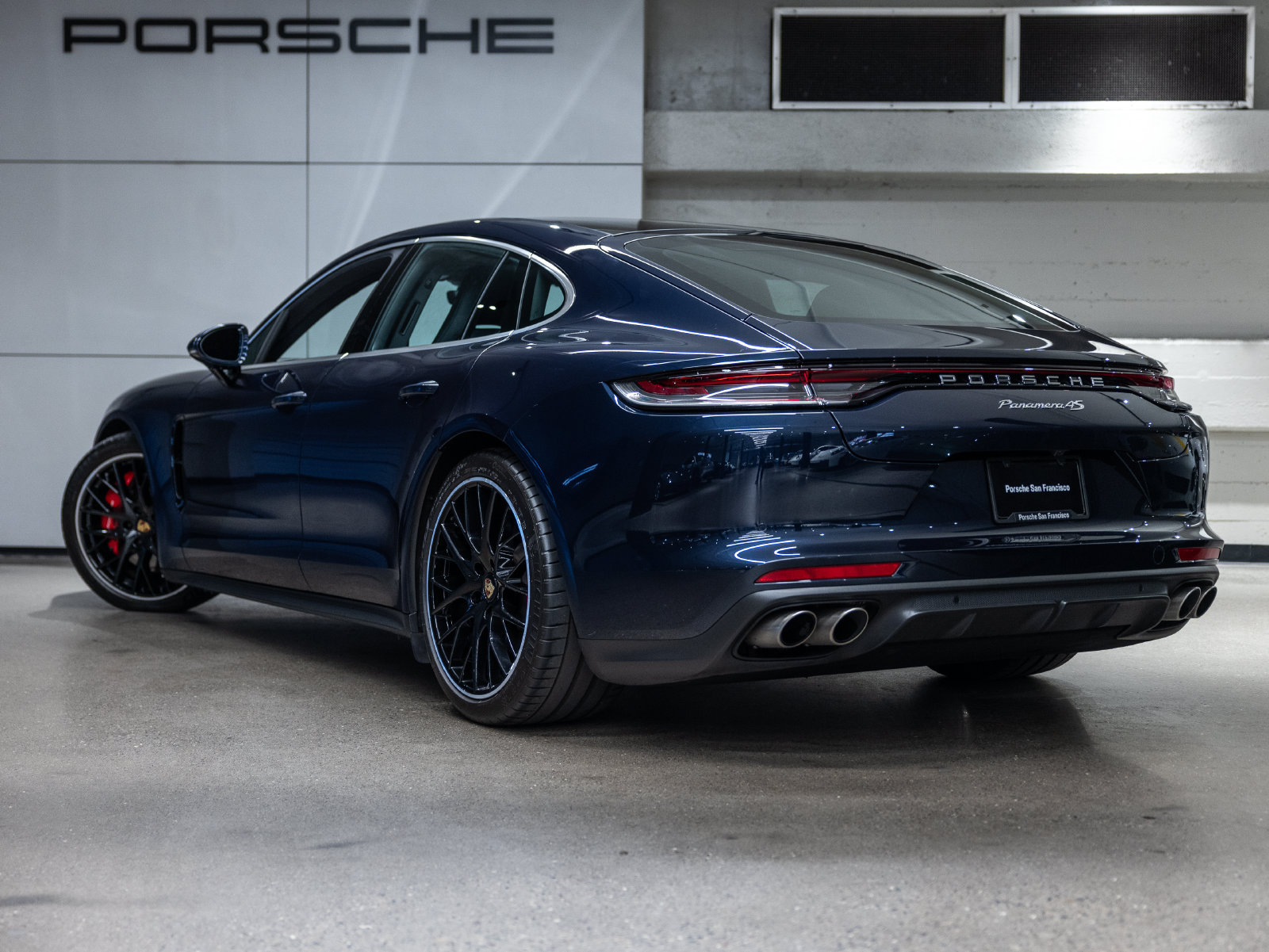 Certified 2022 Porsche Panamera 4S AWD/4WD image 3