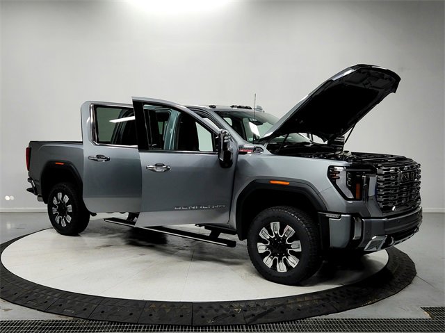 New 2026 GMC Sierra 2500 Denali w/ Denali Reserve Package image 9