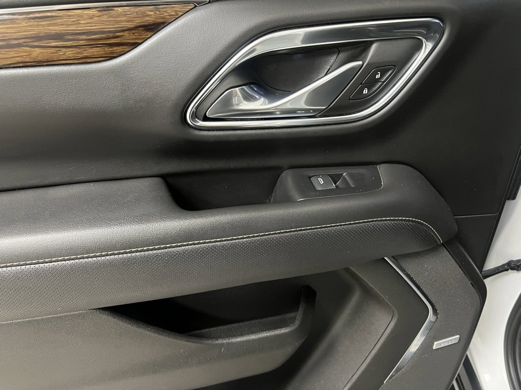 Used 2023 Chevrolet Suburban Premier image 43