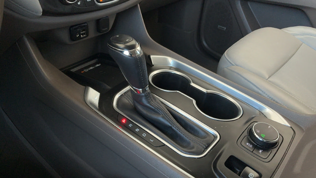 Used 2020 Chevrolet Traverse Premier FWD image 18