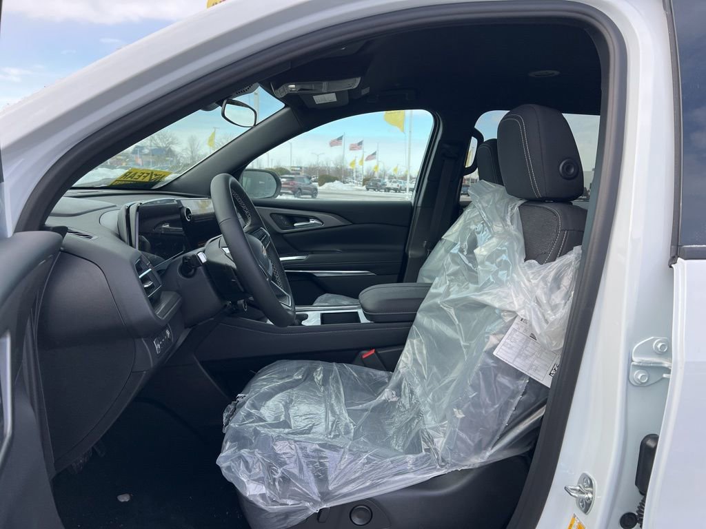 New 2026 Chevrolet Traverse LT image 10